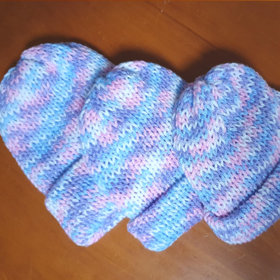100% Acrylic Baby Beanies - Pink & Blue Print with Brim